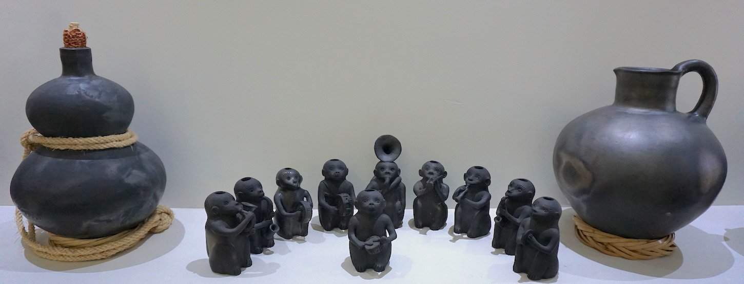 San Bartolo Coyotepec Black Pottery Barro Negro