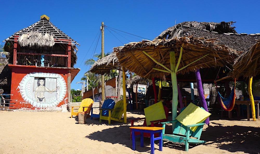 Colorful restaurant in Playa Zipolite