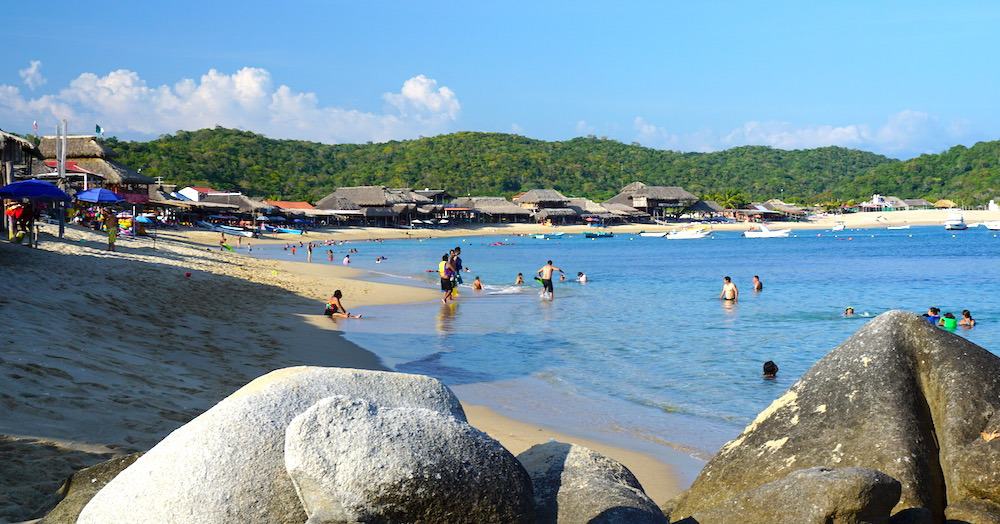 One of the best beaches near Huatulco's attractions