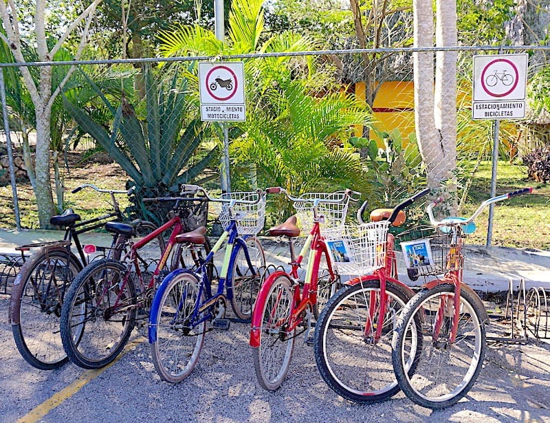 Parking pour vélos au Cenote Dzitnup