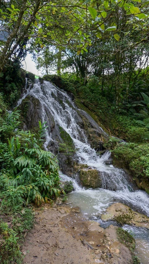Cascada Cola de Quetzal Guatemala