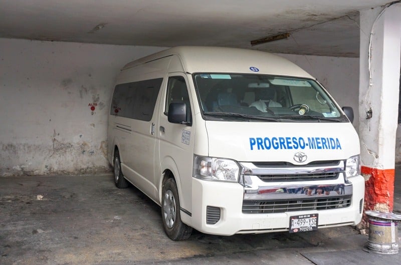 o colectivo vai para a Praia Progreso de Mérida em Yucatan, México