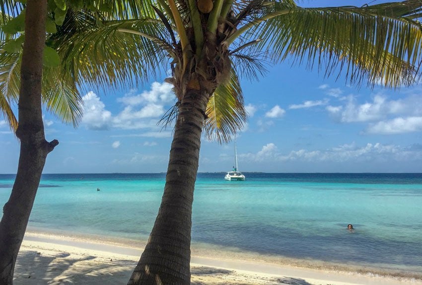 The beautiful Moho Caye in Belize