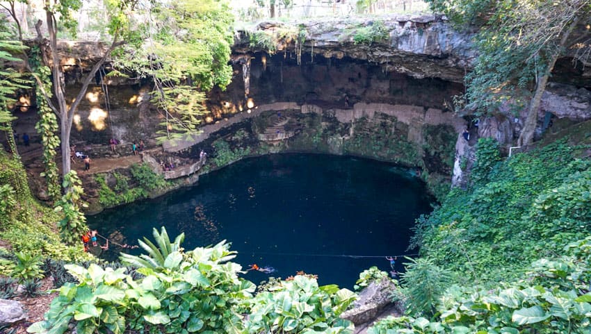 Cenote Zaci in the middle of Valladolid