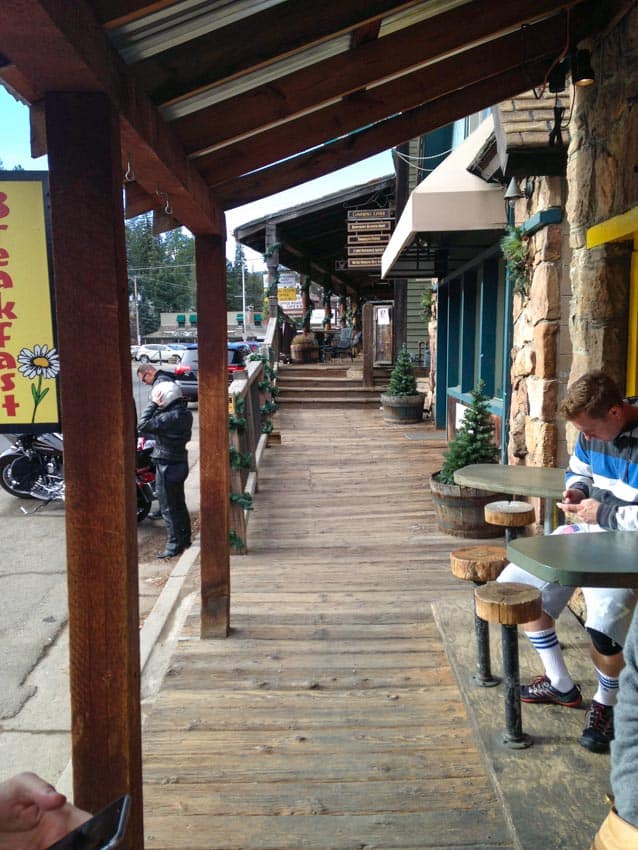 A view of the sidewalk in Evergreen Colorado